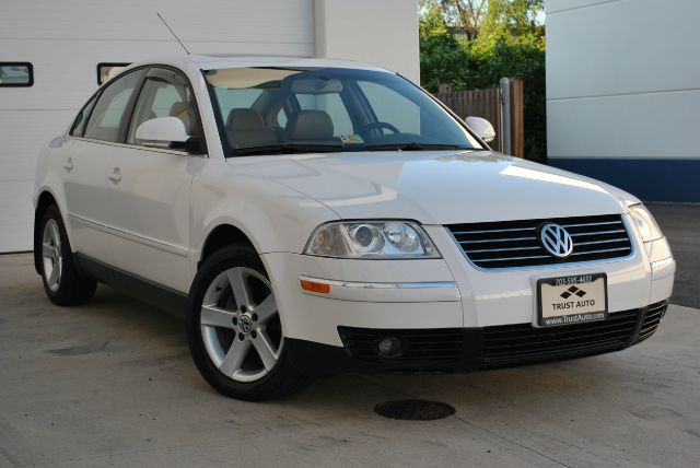 Volkswagen Passat 2004 photo 11