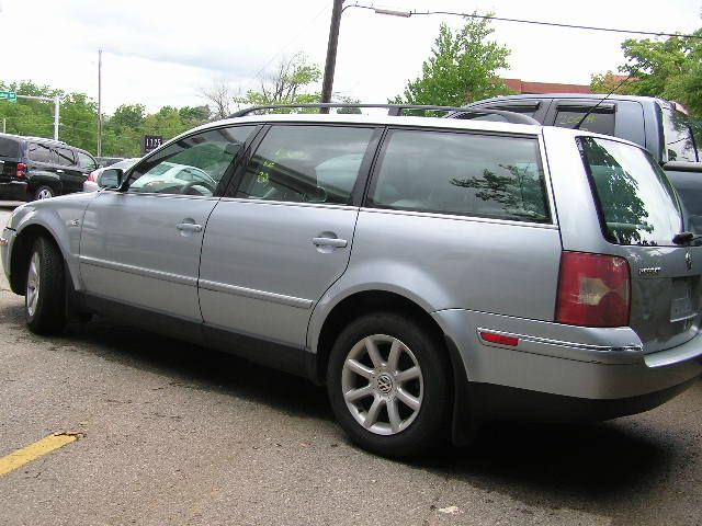 Volkswagen Passat 2004 photo 4