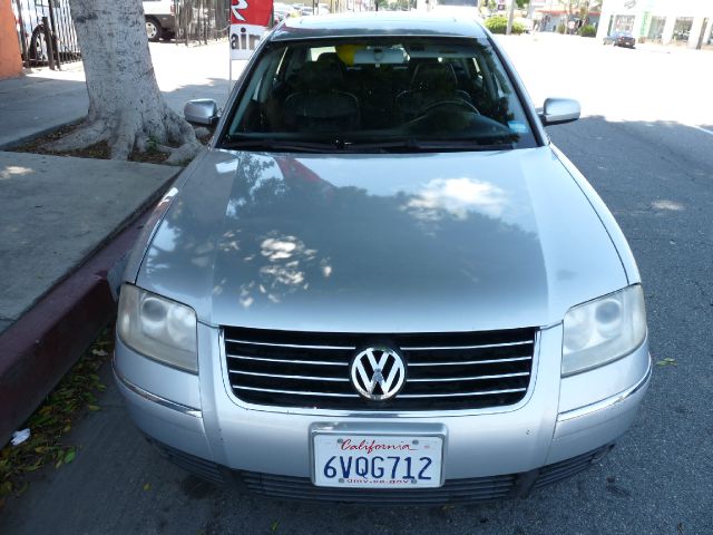 Volkswagen Passat 2004 photo 17