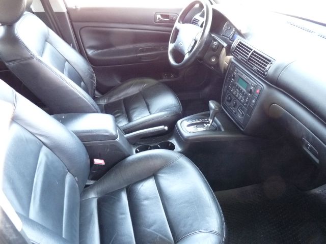 Volkswagen Passat 2004 photo 4