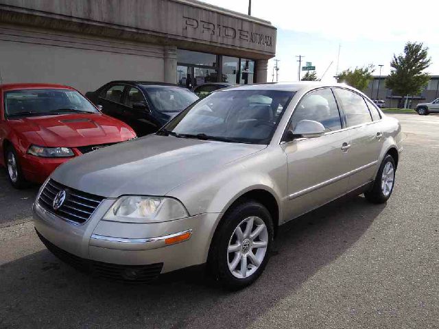 Volkswagen Passat 2004 photo 4