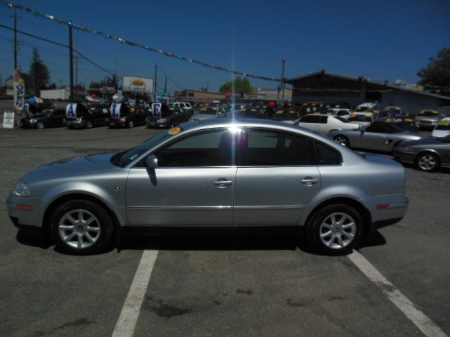 Volkswagen Passat 2004 photo 3