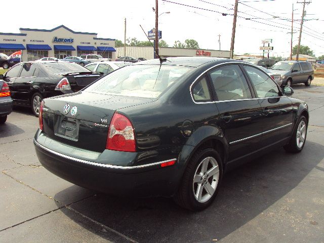 Volkswagen Passat 2004 photo 20