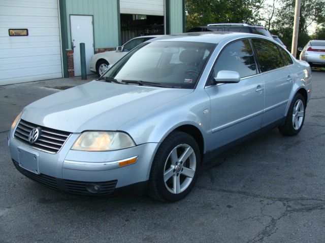 Volkswagen Passat 2004 photo 1