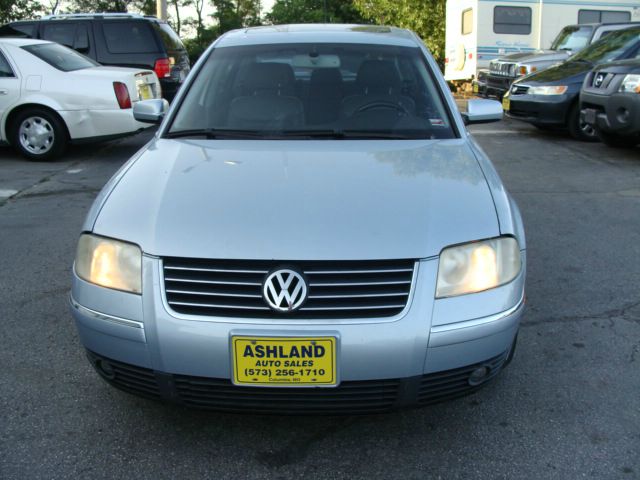 Volkswagen Passat 2004 photo 2