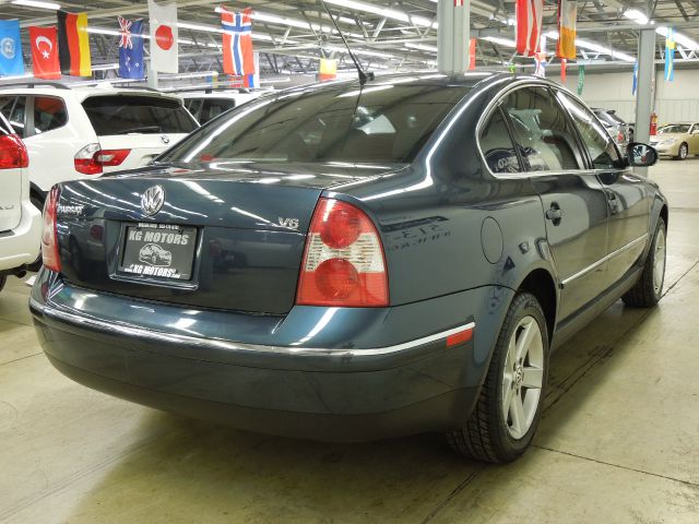 Volkswagen Passat 2004 photo 20