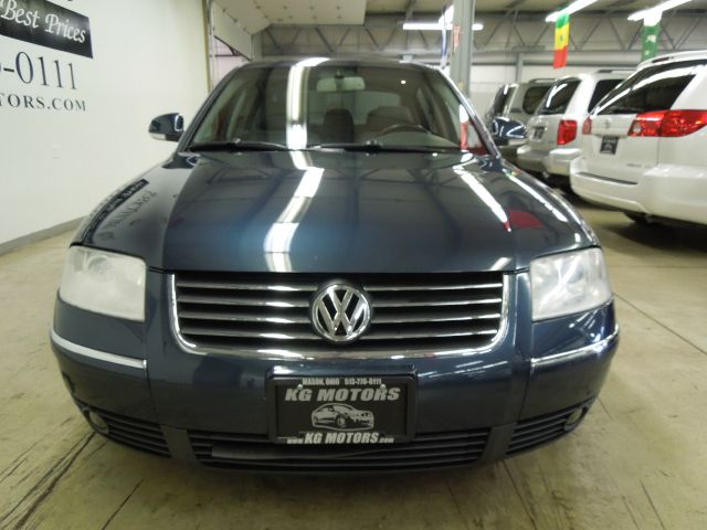 Volkswagen Passat 2004 photo 23