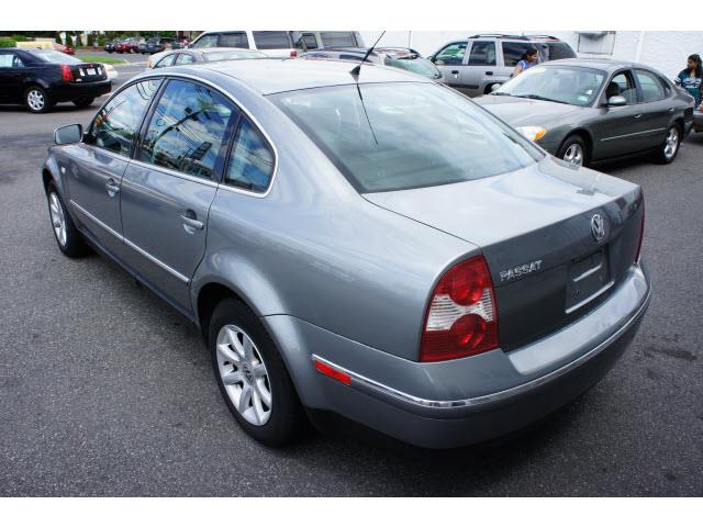 Volkswagen Passat 2004 photo 7