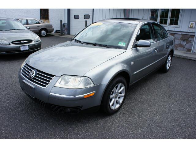 Volkswagen Passat 2004 photo 8