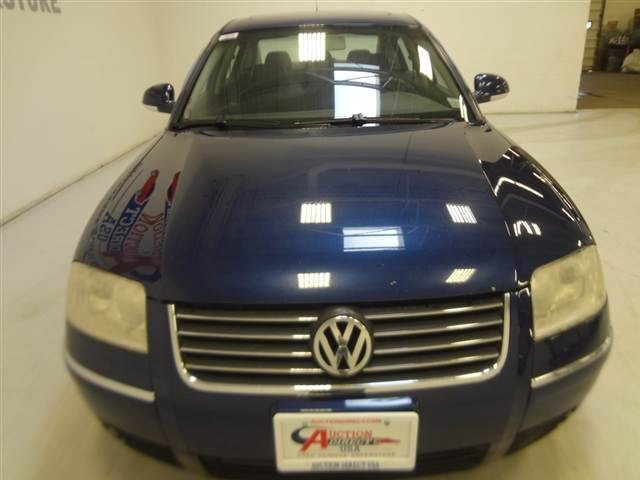 Volkswagen Passat FWD 4dr Sport Unspecified