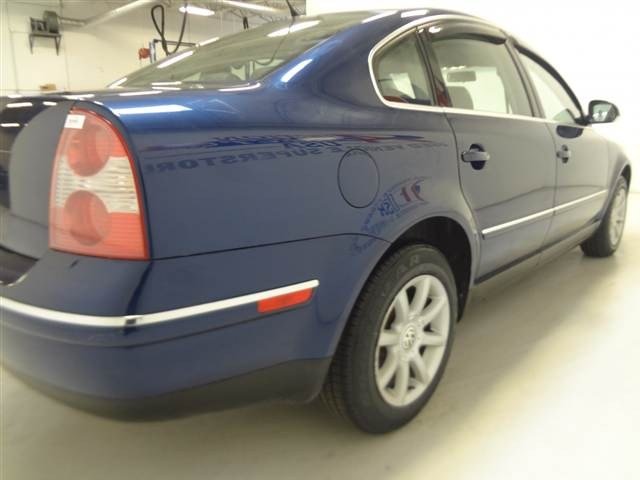 Volkswagen Passat 2004 photo 1