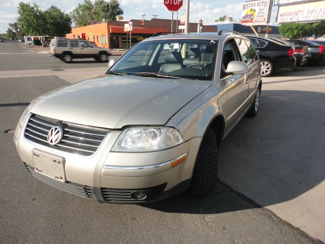 Volkswagen Passat 2004 photo 12