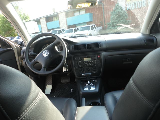 Volkswagen Passat 2004 photo 3