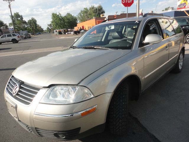 Volkswagen Passat 2004 photo 8