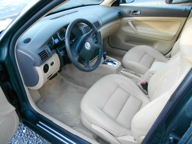 Volkswagen Passat 2004 photo 1