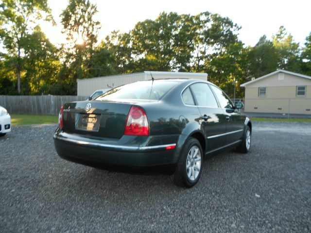 Volkswagen Passat 2004 photo 8