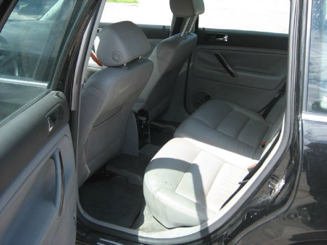 Volkswagen Passat 2004 photo 1