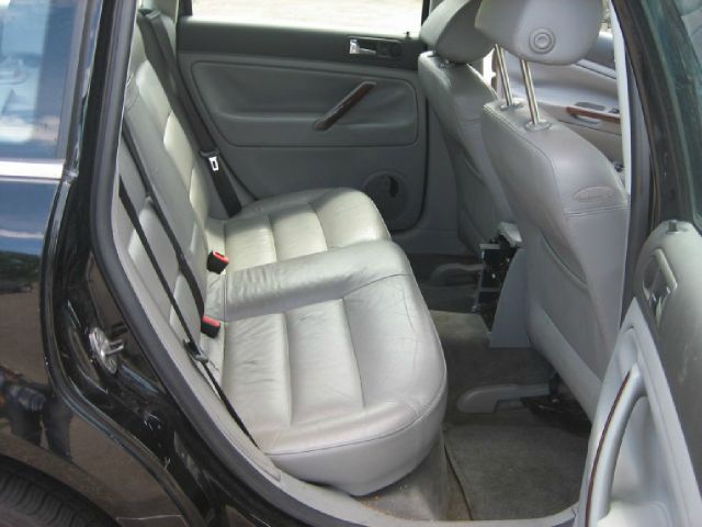 Volkswagen Passat 2004 photo 14