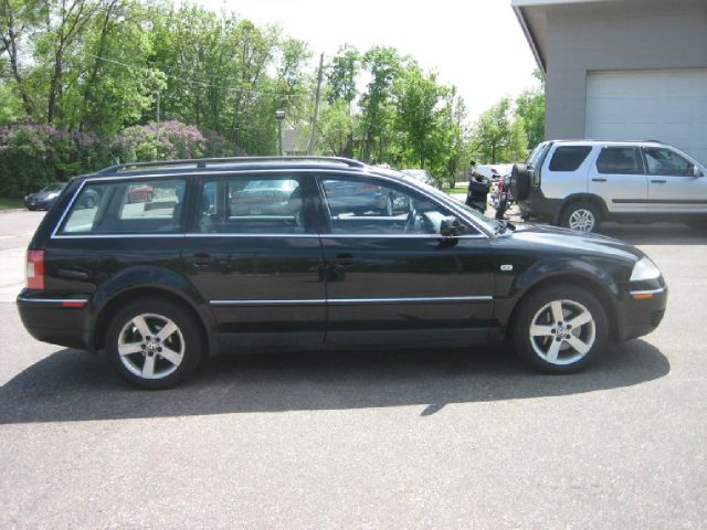 Volkswagen Passat 2004 photo 15