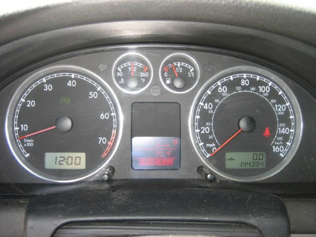 Volkswagen Passat 2004 photo 19