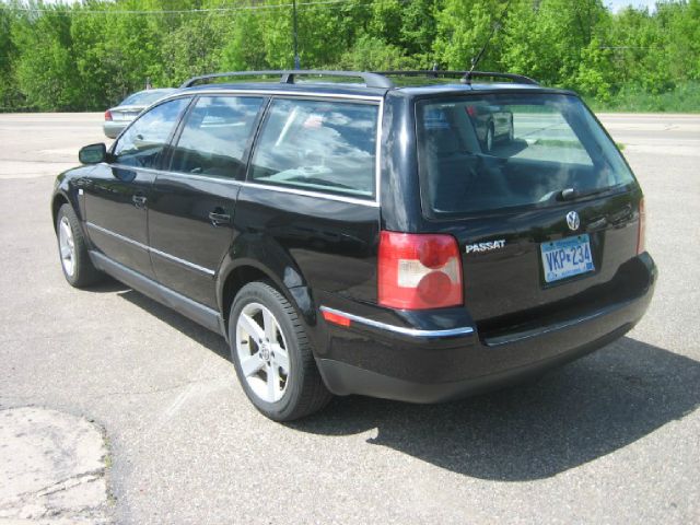 Volkswagen Passat 2004 photo 2