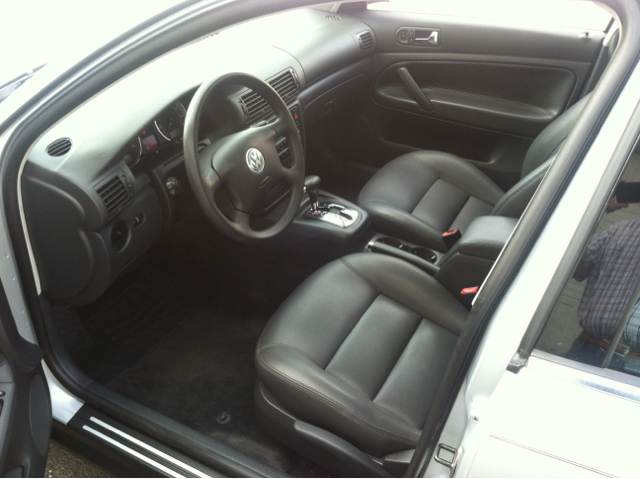 Volkswagen Passat 2004 photo 3