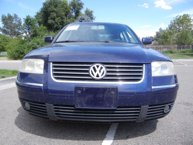 Volkswagen Passat 2004 photo 1