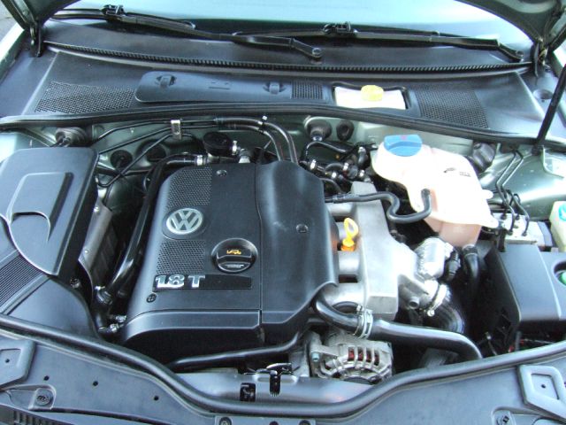 Volkswagen Passat 2004 photo 1