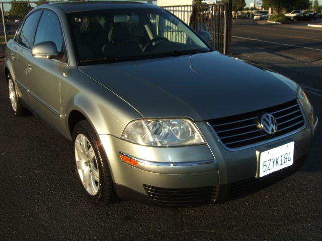 Volkswagen Passat 2004 photo 6