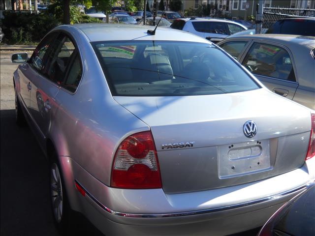 Volkswagen Passat 2004 photo 4