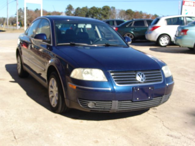 Volkswagen Passat 2004 photo 1