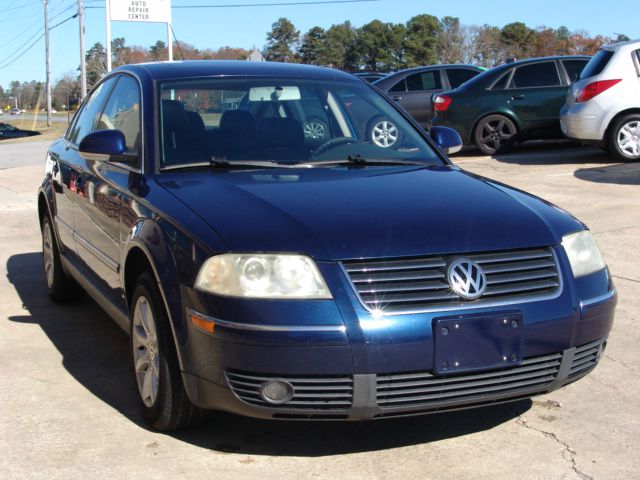 Volkswagen Passat 2004 photo 2