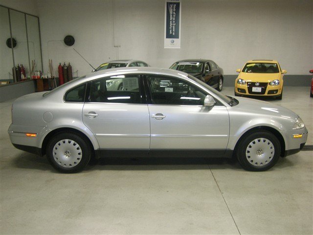 Volkswagen Passat 2004 photo 4