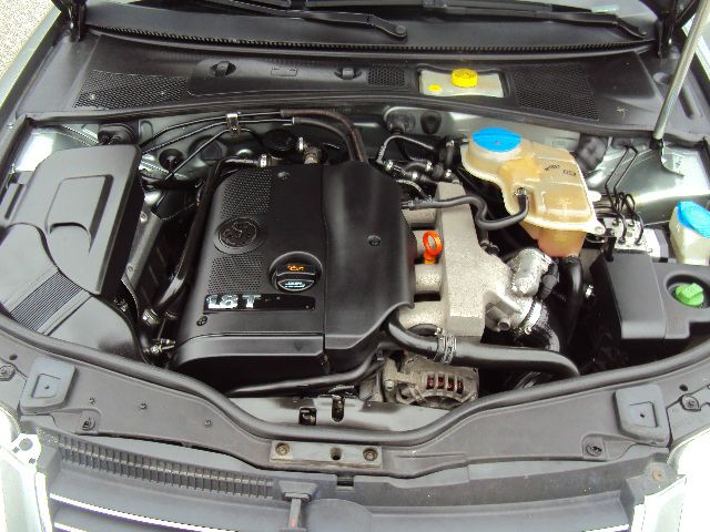 Volkswagen Passat 2004 photo 1