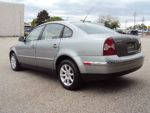 Volkswagen Passat 2004 photo 7