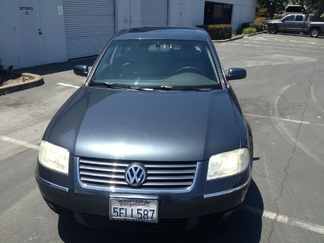 Volkswagen Passat SE Crew Cab 4WD FFV Sedan