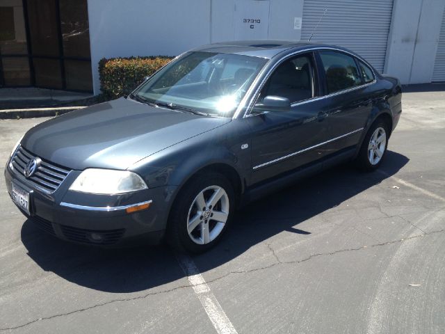 Volkswagen Passat 2004 photo 5