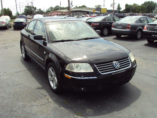 Volkswagen Passat 2004 photo 2