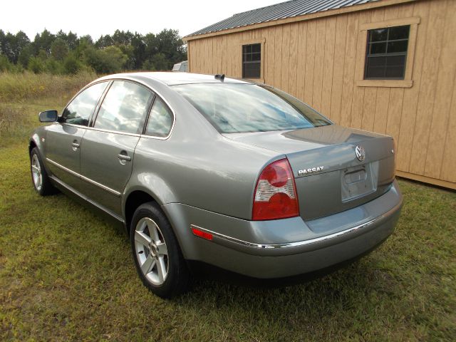 Volkswagen Passat SE Crew Cab 4WD FFV Sedan