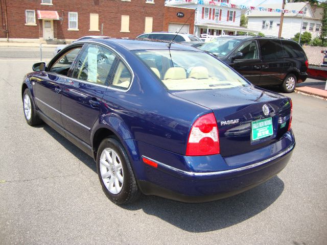 Volkswagen Passat 2004 photo 5