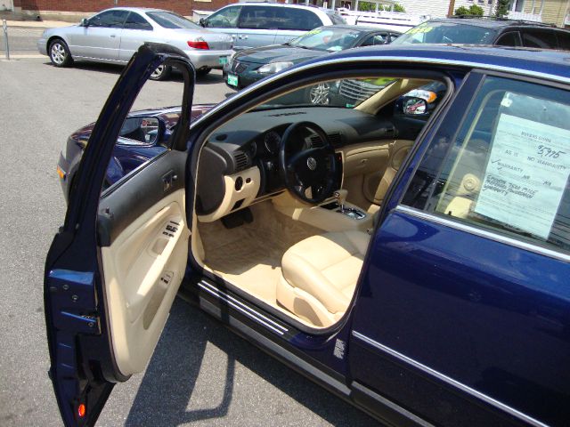 Volkswagen Passat 2004 photo 7