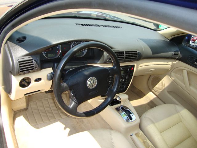 Volkswagen Passat 2004 photo 8