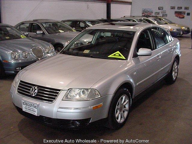 Volkswagen Passat 2004 photo 2