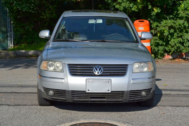 Volkswagen Passat 2004 photo 3