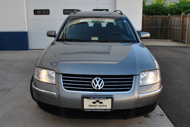 Volkswagen Passat 2004 photo 3