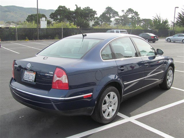 Volkswagen Passat 2004 photo 5