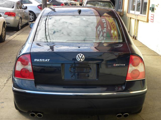 Volkswagen Passat 2004 photo 2