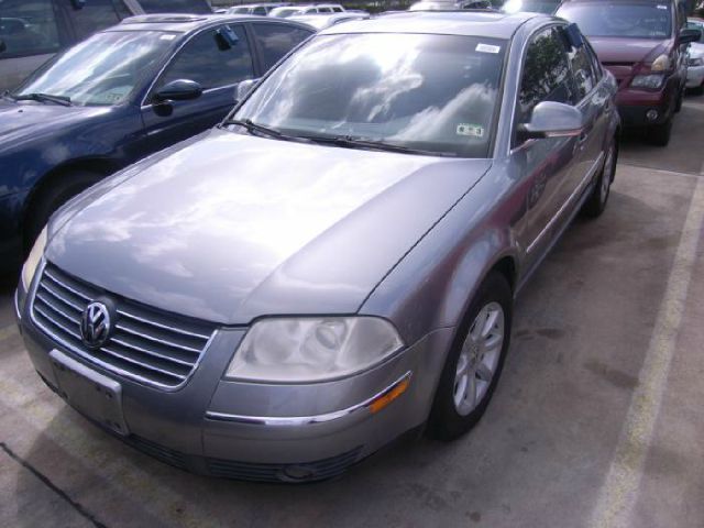 Volkswagen Passat 2004 photo 3