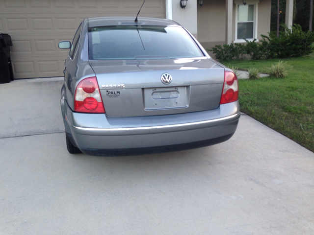 Volkswagen Passat 2004 photo 1