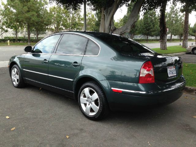 Volkswagen Passat 2004 photo 15